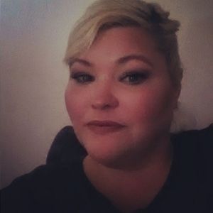 Meet your Posher, Joy